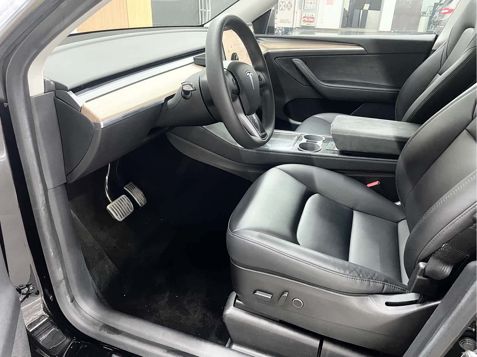Tesla Model Y, 2022 7