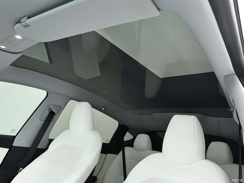Tesla Model Y, 2025 12