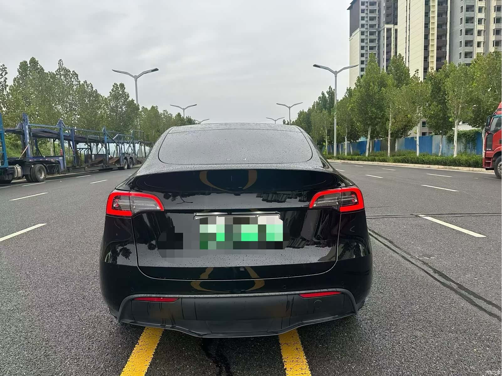 Tesla Model Y, 2023 9