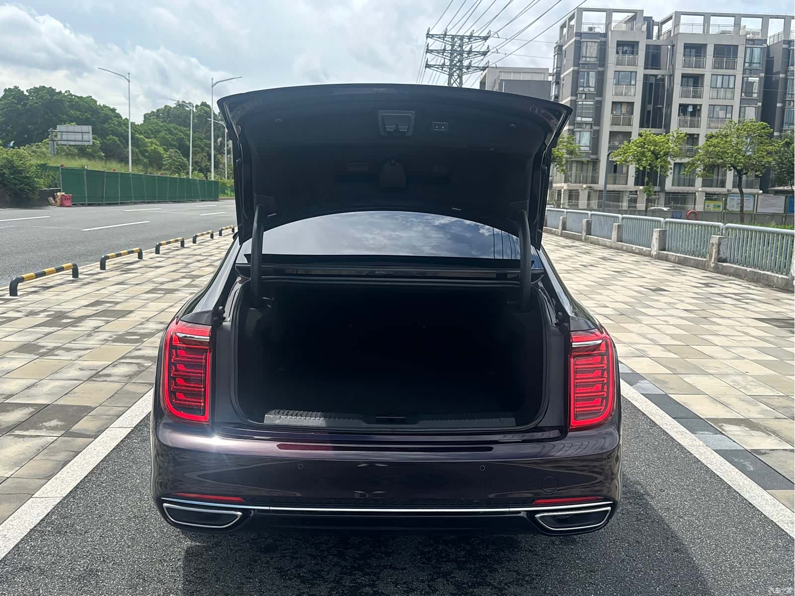 Hongqi H9, 2020 10