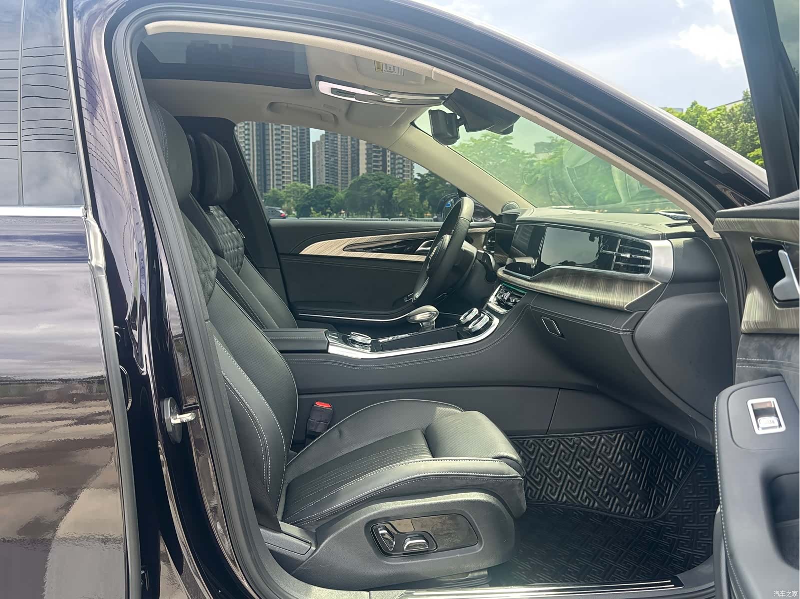 Hongqi H9, 2020 12