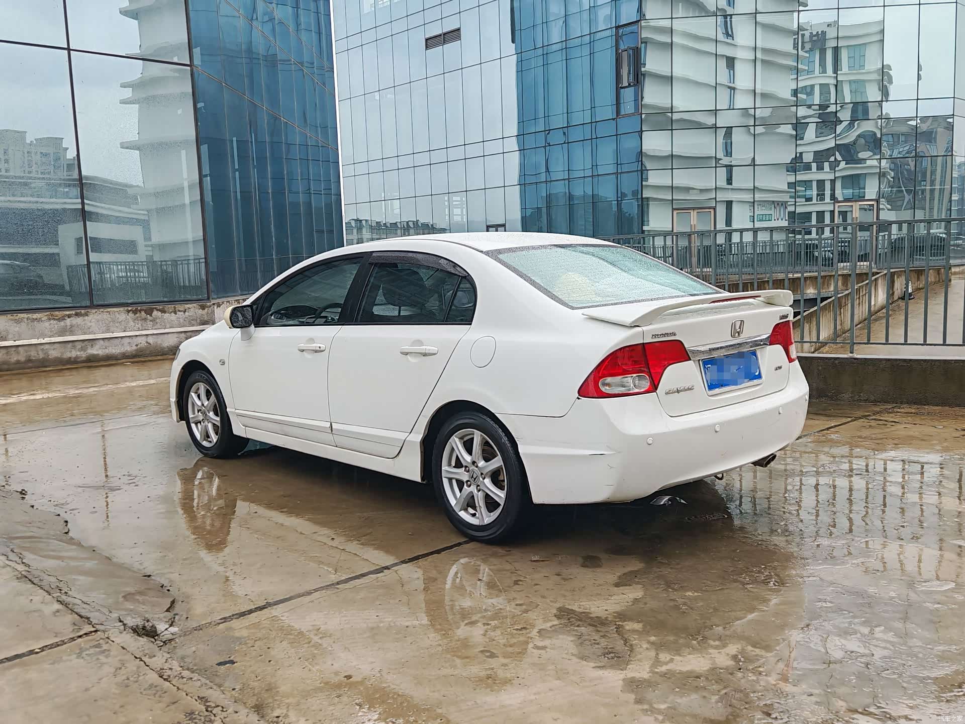 Honda Civic, 2010 4