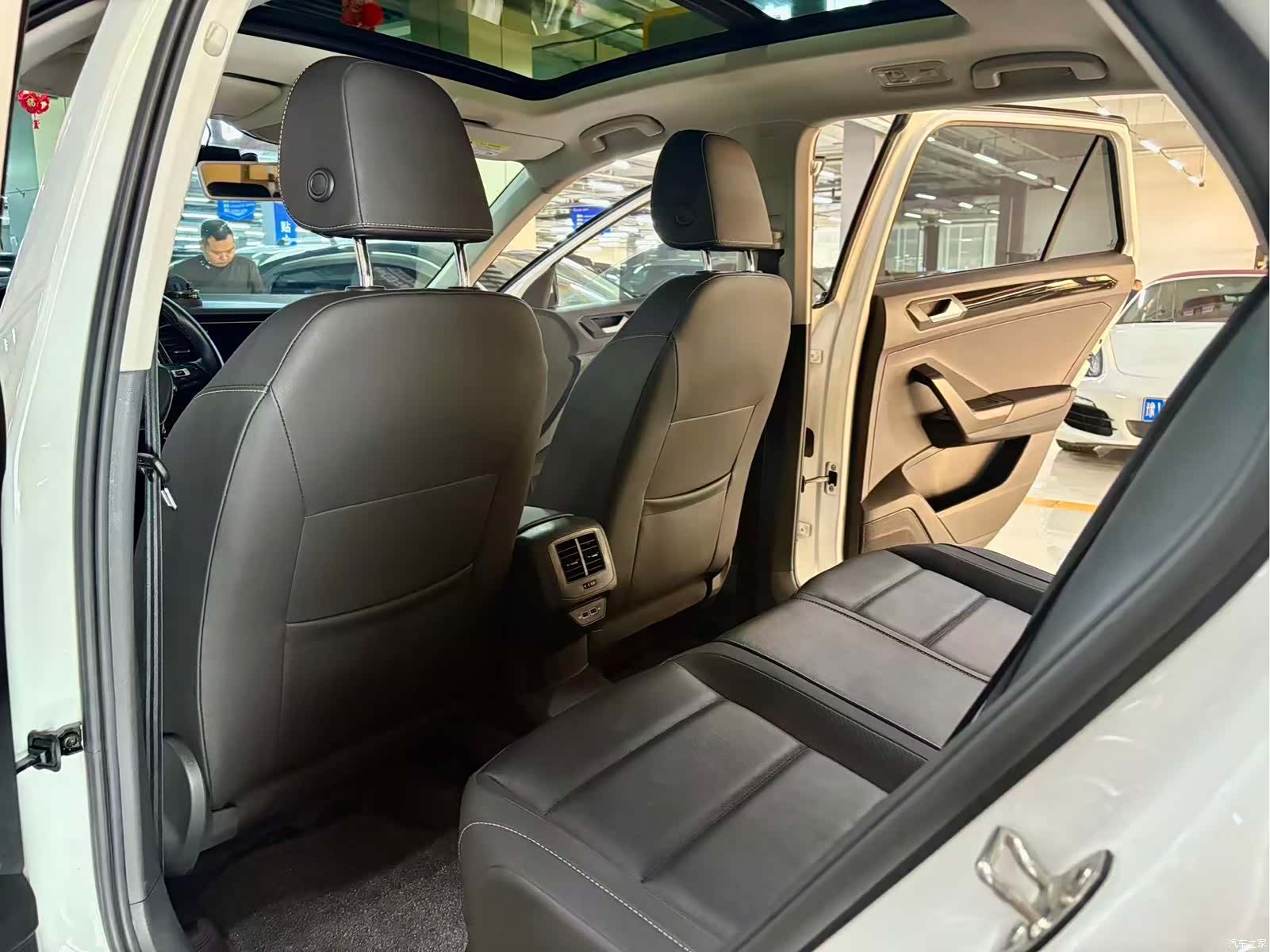 Volkswagen T-ROC, 2022 7