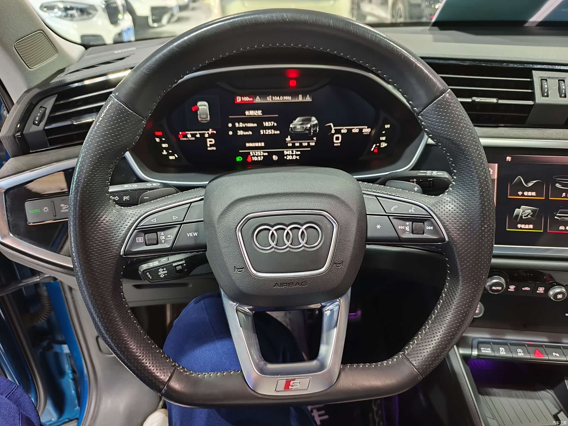 Audi Q3, 2020 10