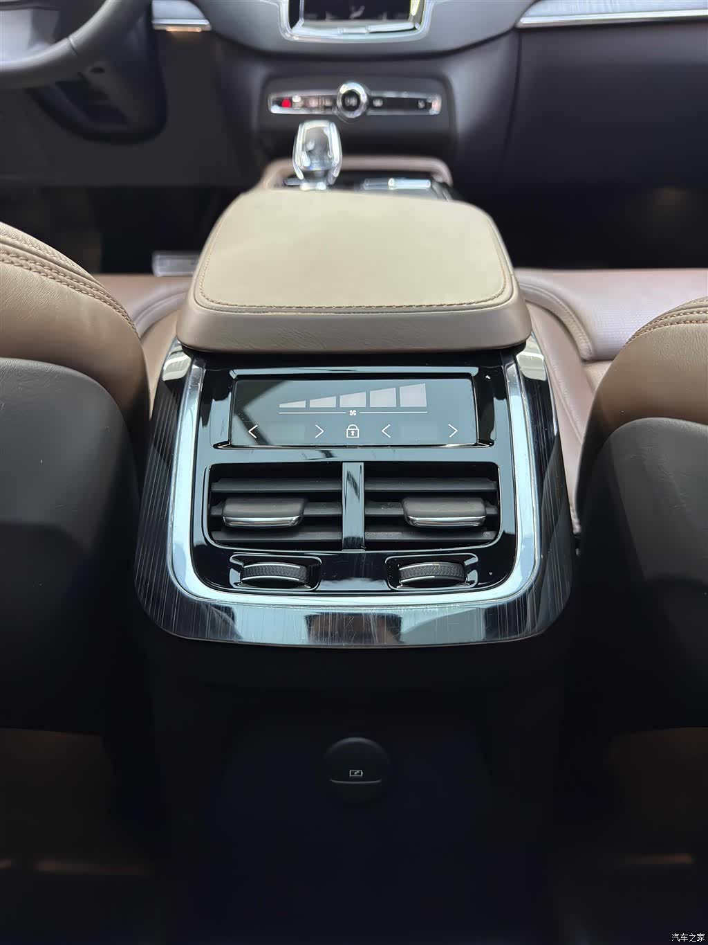 Volvo XC90, 2020 13