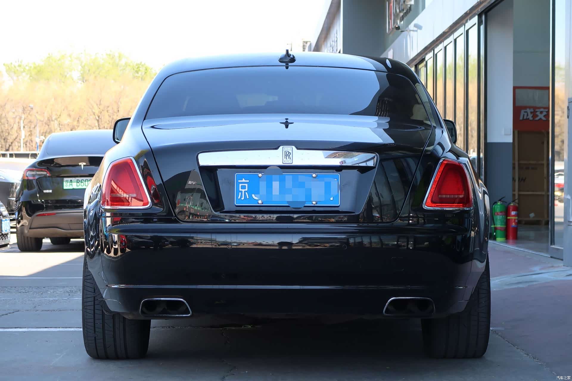 Rolls-Royce Ghost, 2011 4