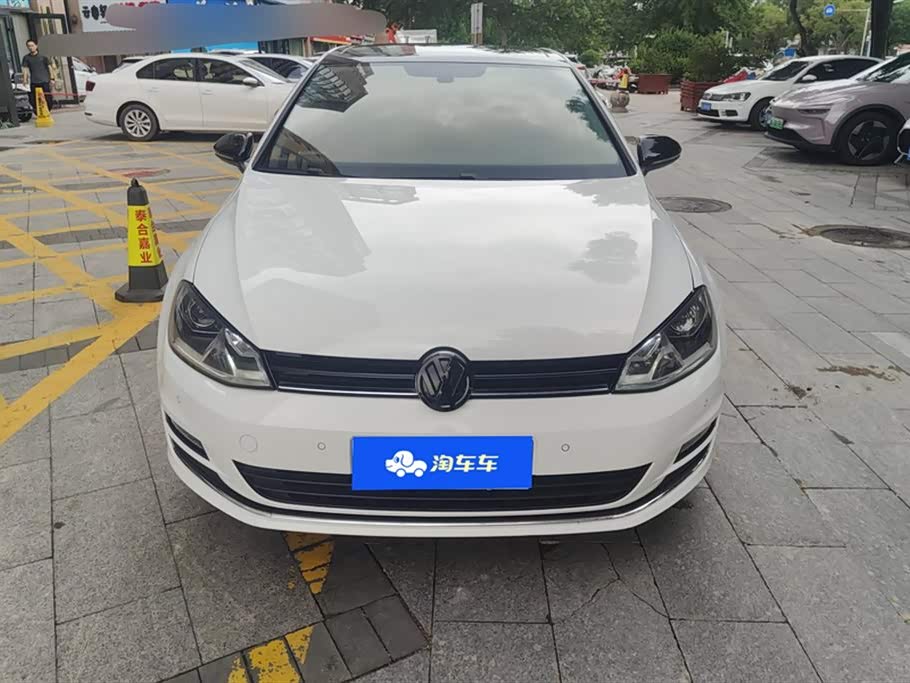 Volkswagen golf