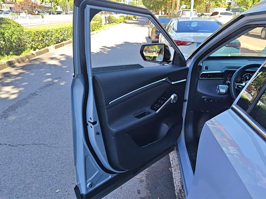 Trumpchi Shadow cool