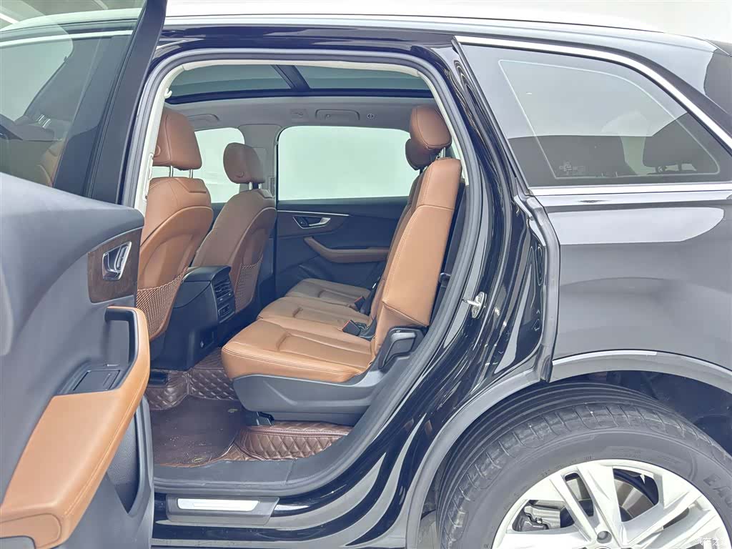 Audi Q7, 2023 23