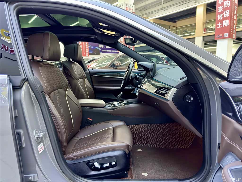 BMW 6 Series GT, 2022 все фото