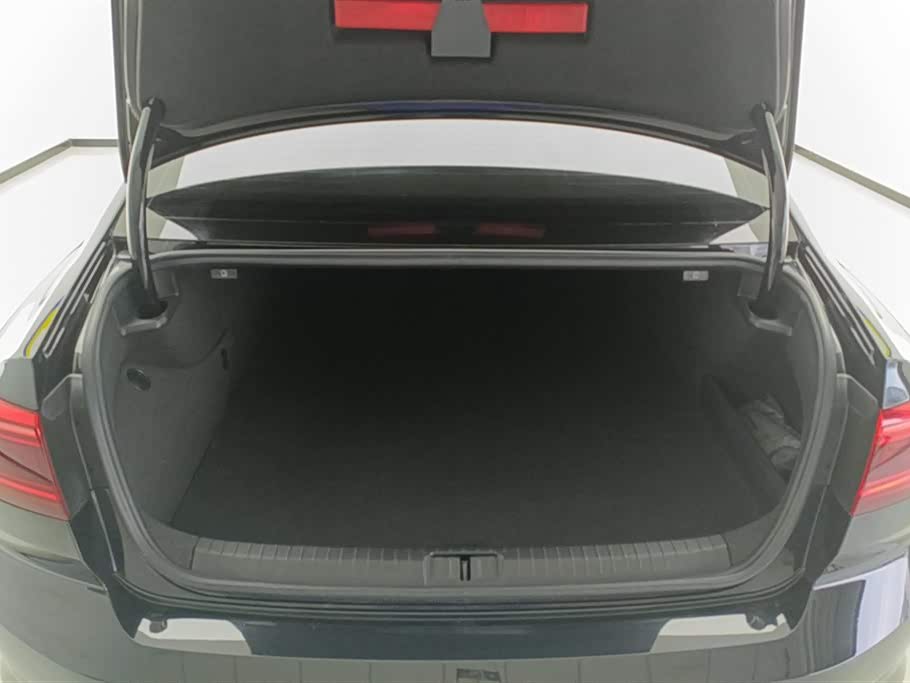 Volkswagen Magotan GTE