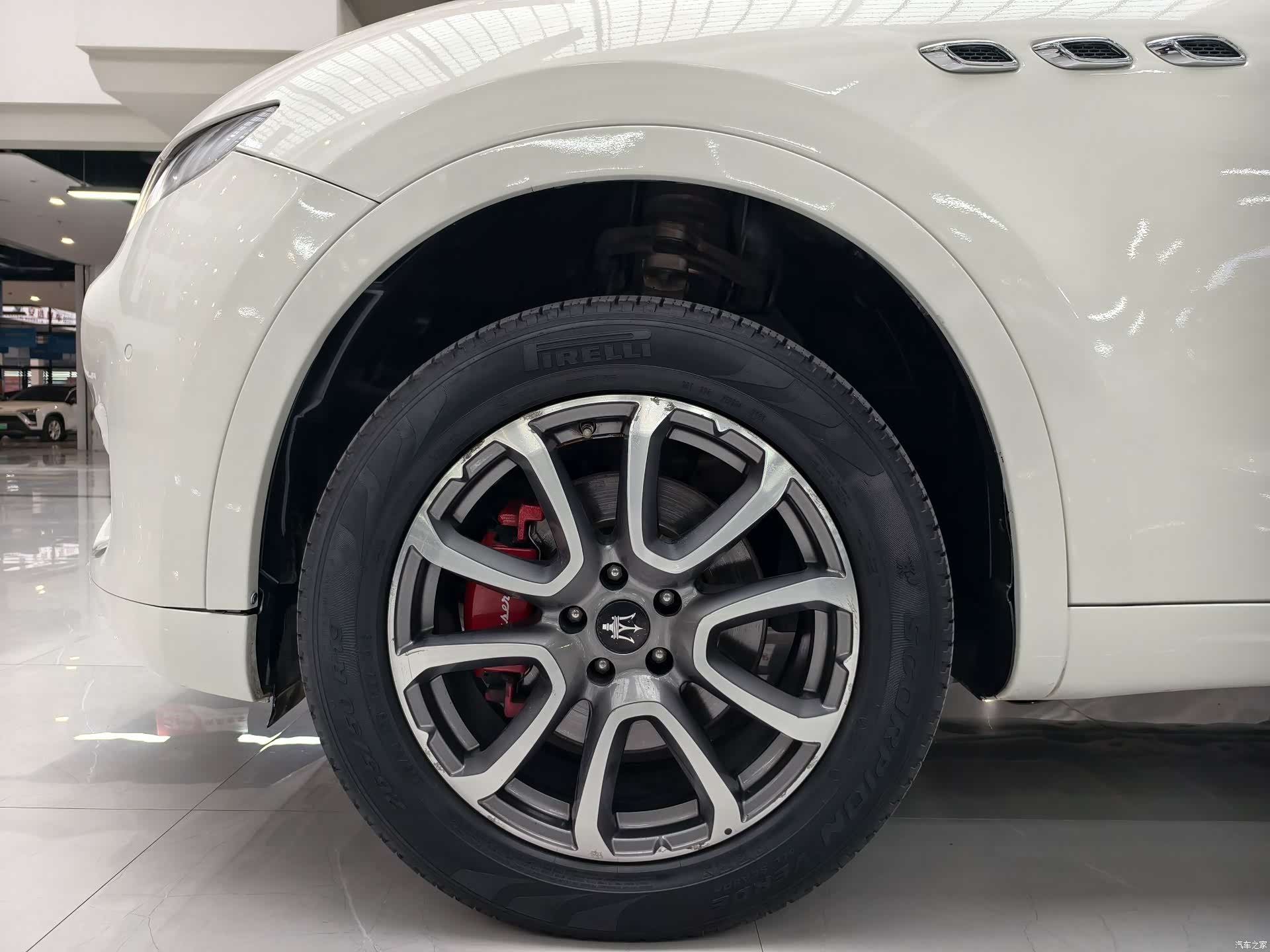 Maserati Levante, 2017 14