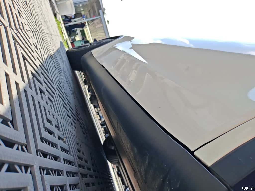 Tesla Model Y, 2022 21