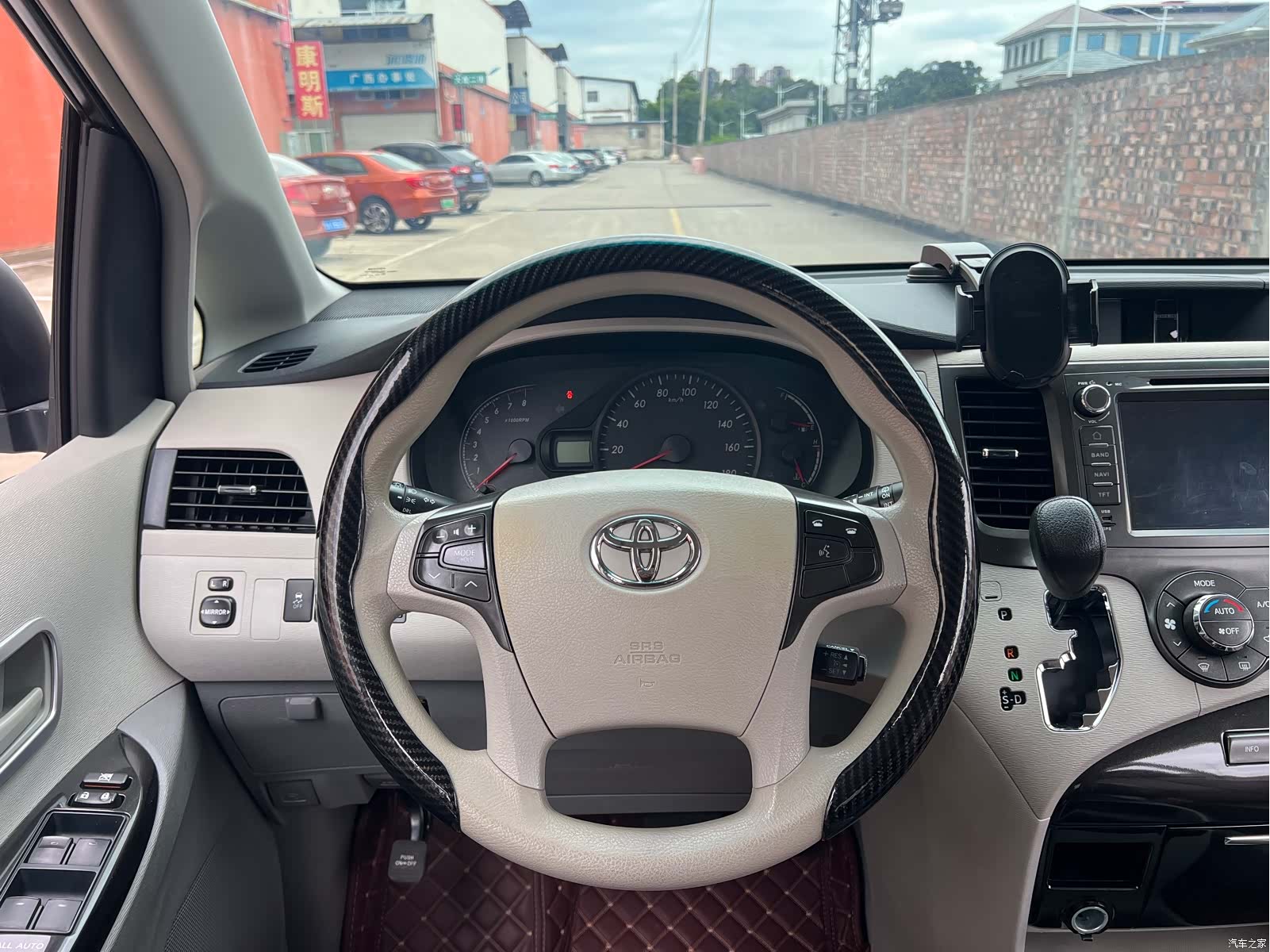 Toyota Sienna, 2016 18