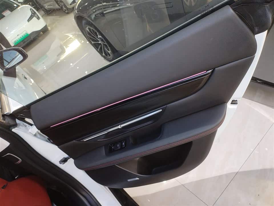 XPENG P7