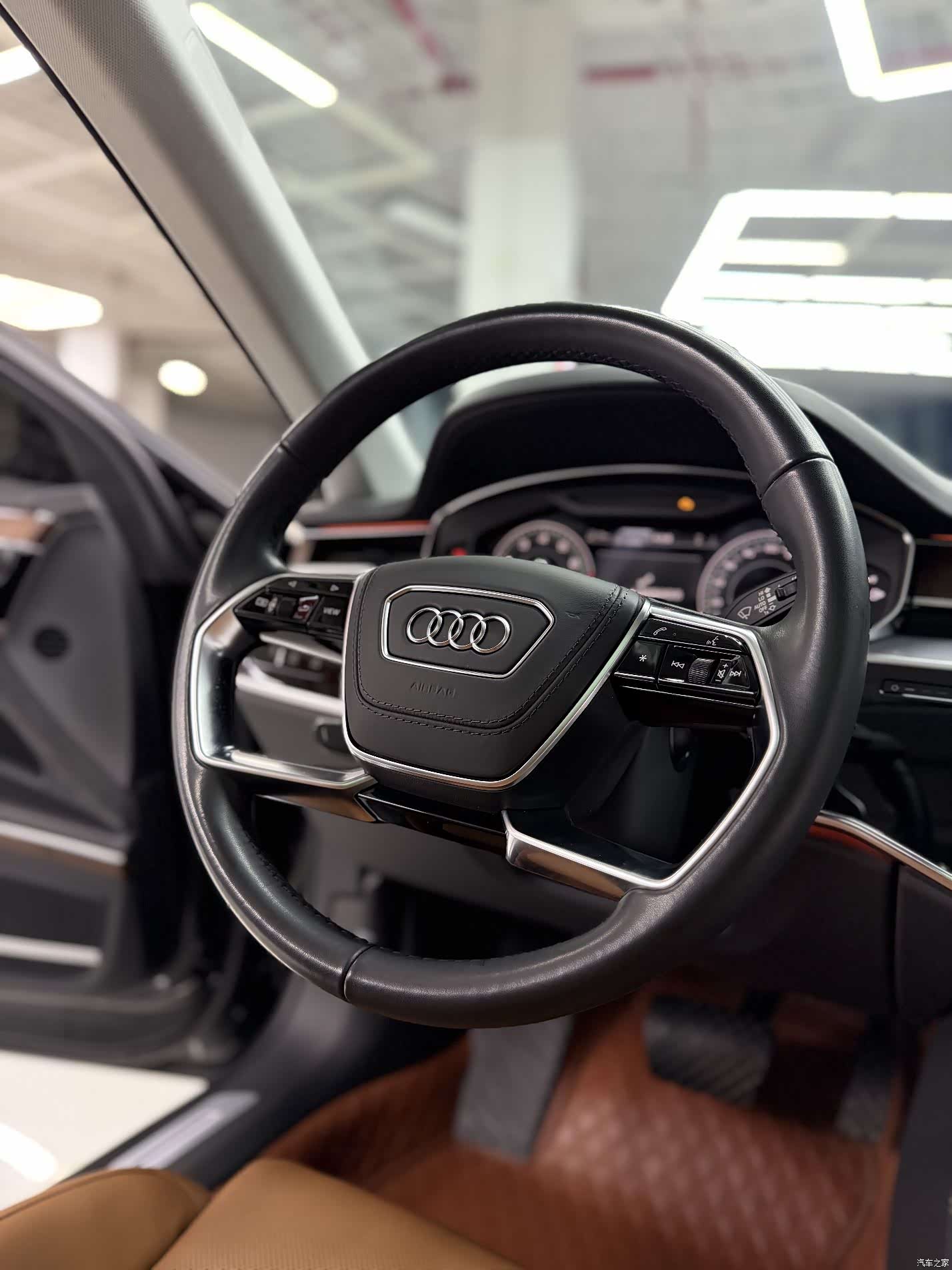 Audi A8L, 2022 12
