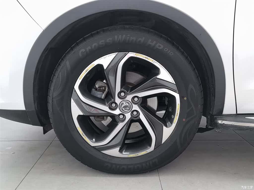 DongFeng AX5, 2017 17