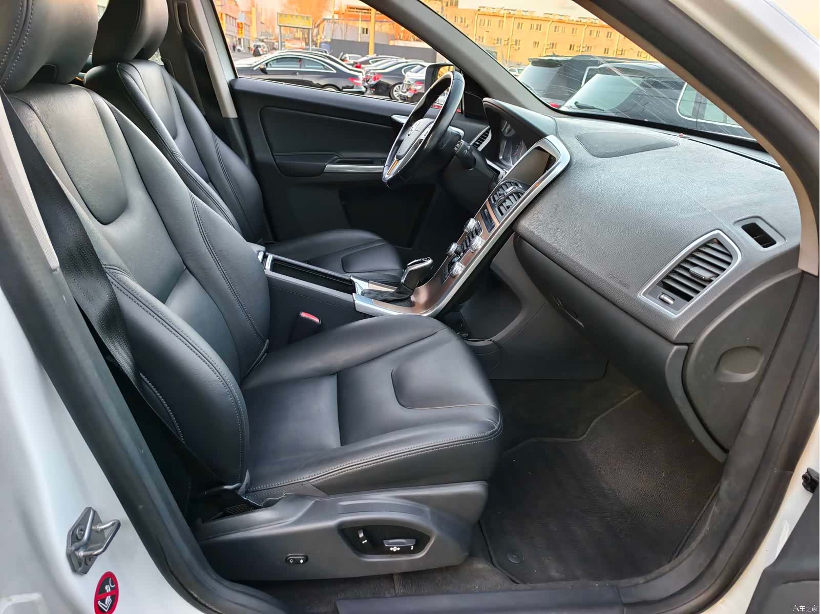 Volvo XC60, 2015 18