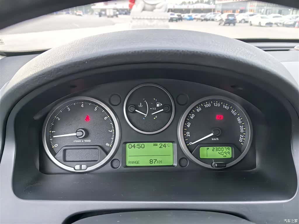 Land Rover i6, 2010 18