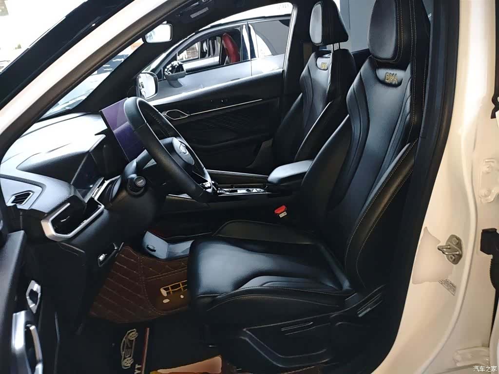 Geely Coolray, 2025 15