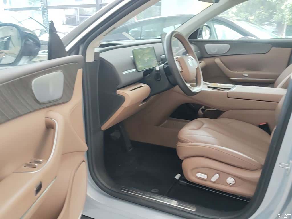 Leapmotor C11, 2025 16