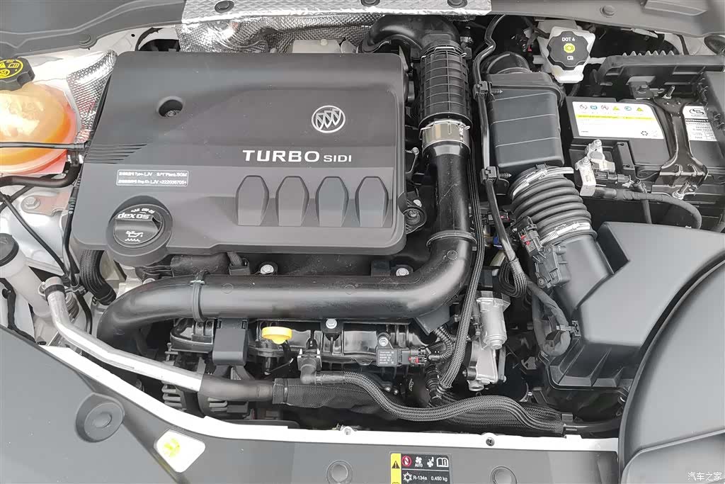 Buick Verano, 2022 10