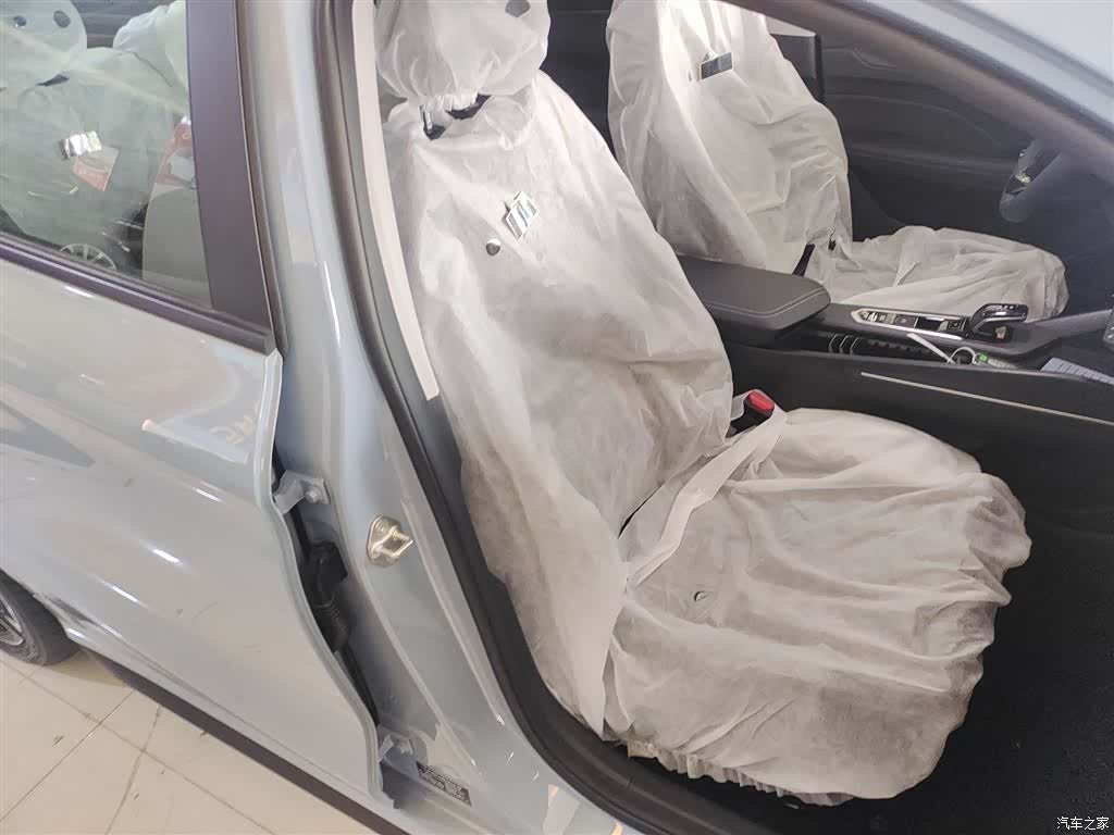 Geely Binray, 2026 25
