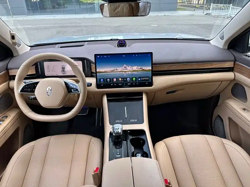 AITO Ask the world M7