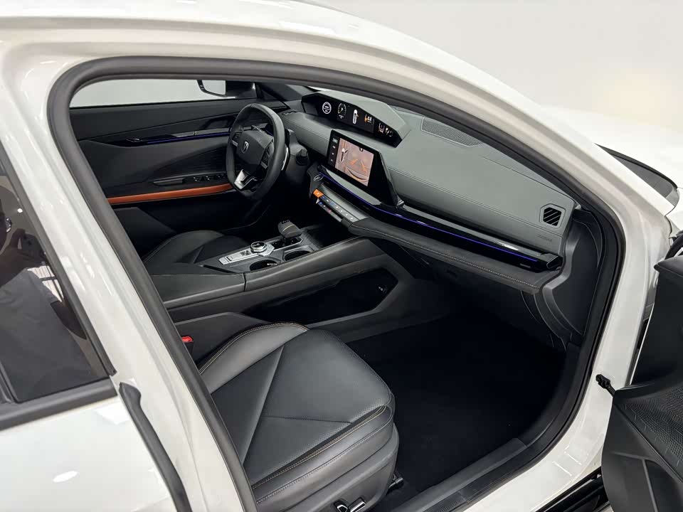 Changan UNI-V Changan UNI-V