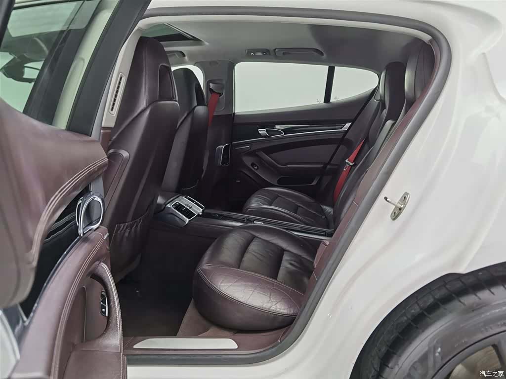 Porsche Panamera, 2011 15