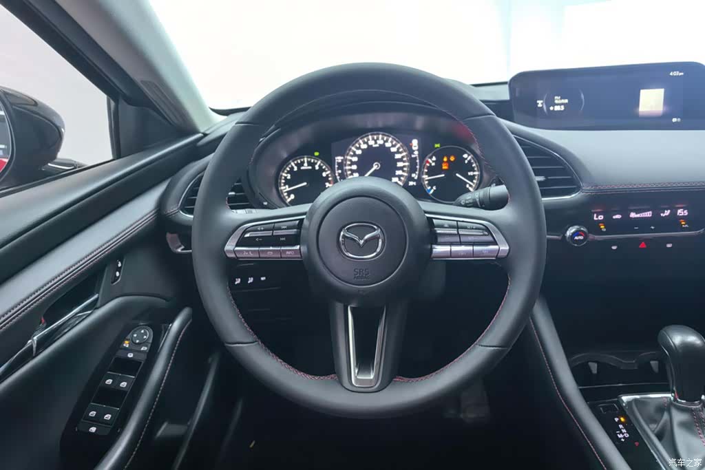 Mazda Mazda3, 2023 15