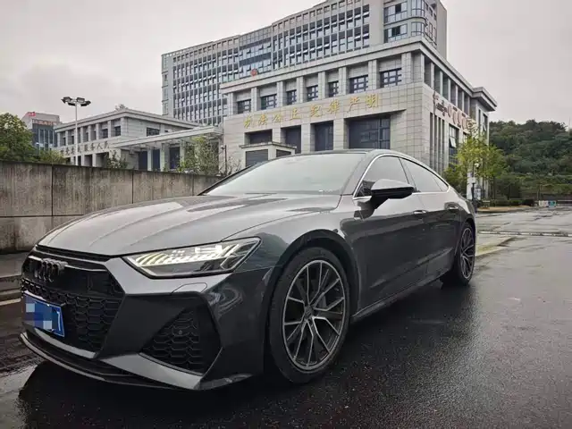 Audi A7 2022 — купить из Китая под заказ