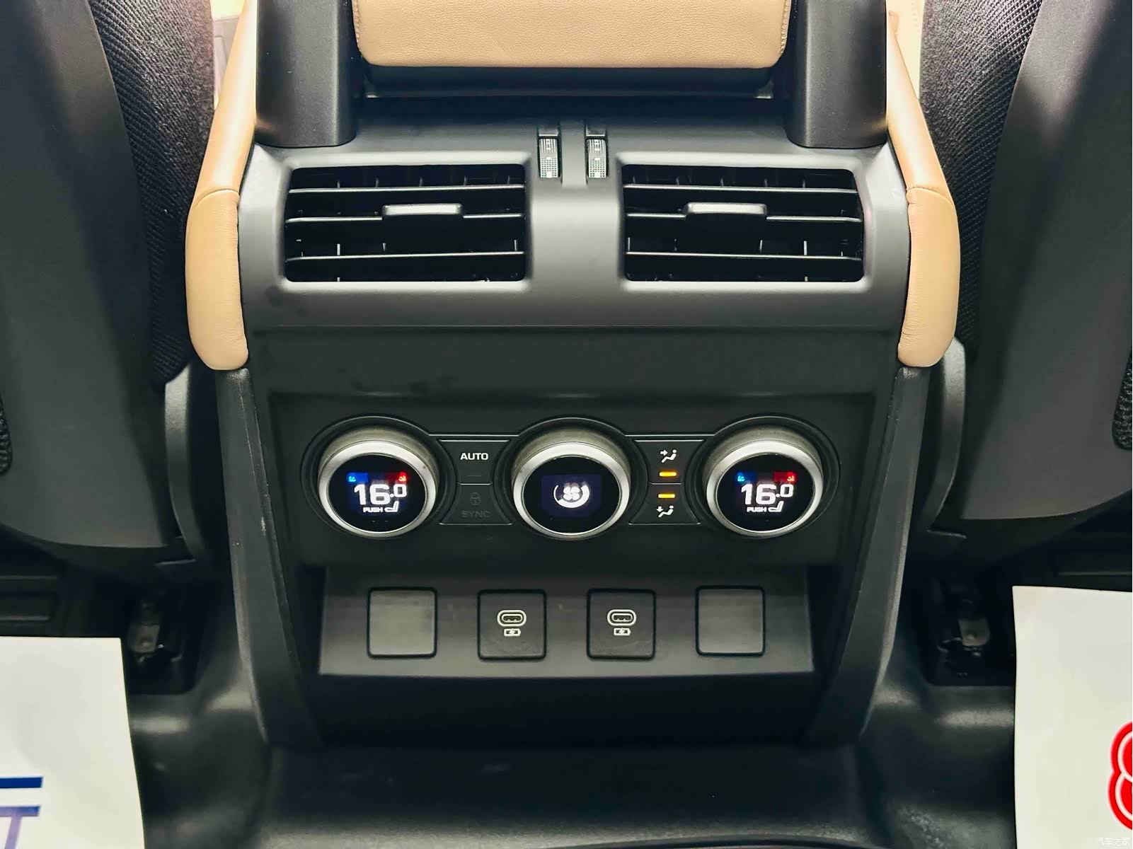 Land Rover Defender, 2025 16