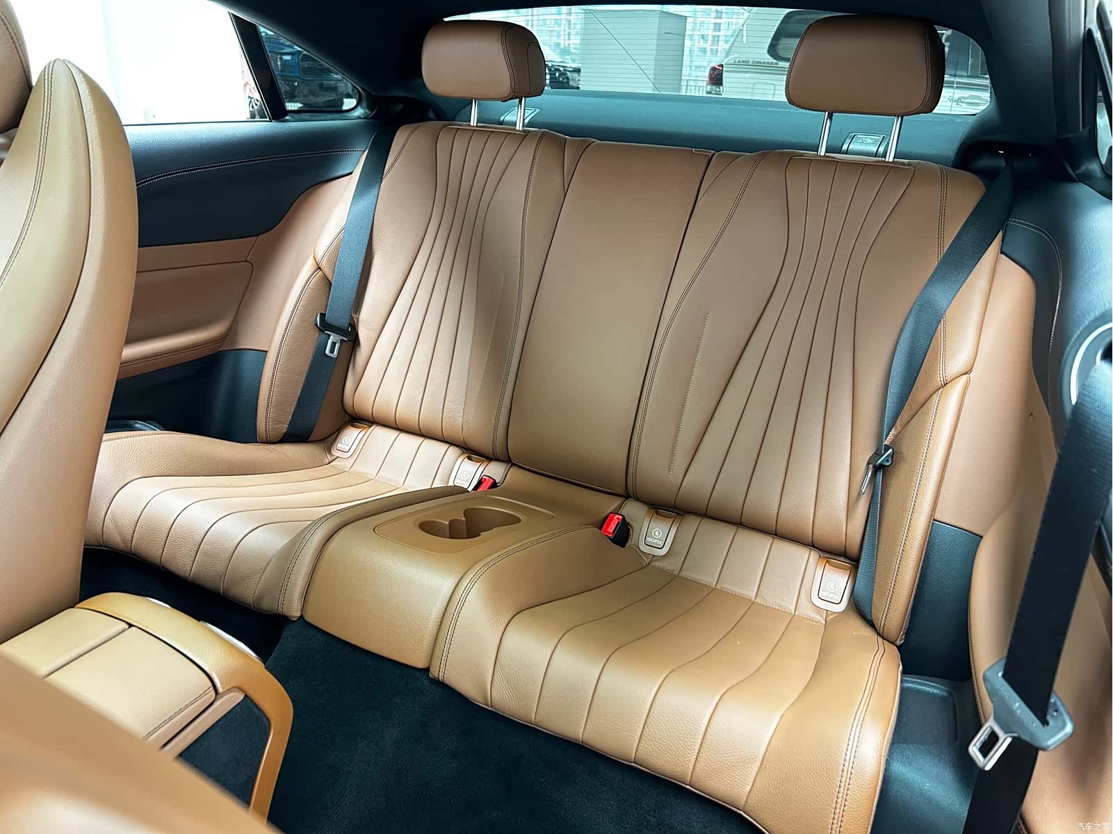 Mercedes-Benz E-Class, 2022 18