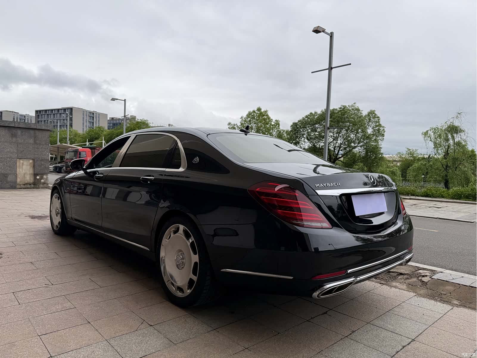 Maybach S-Class, 2019 6