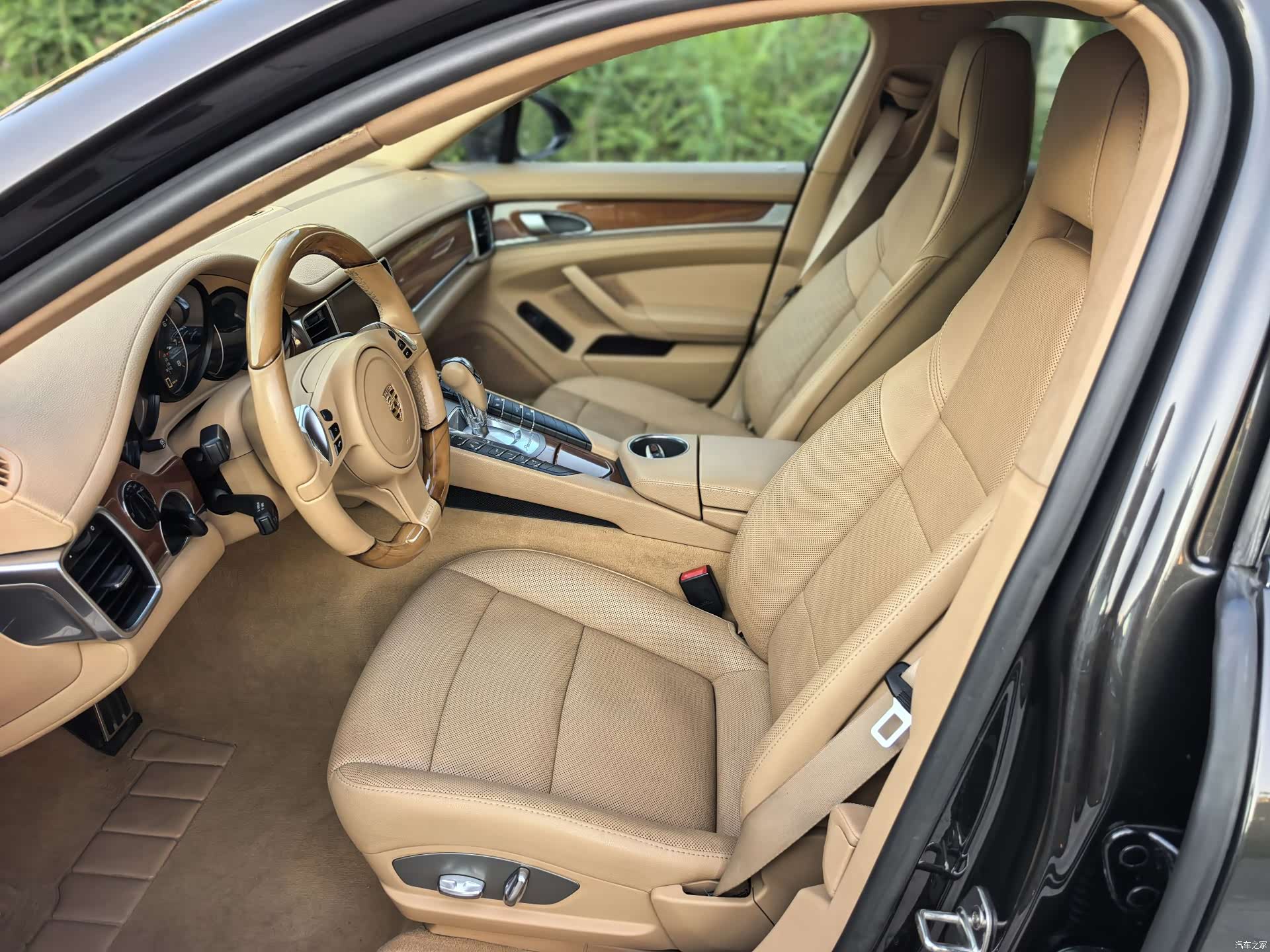 Porsche Panamera, 2011 16