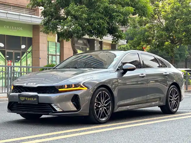 Kia K5 2023 — купить из Китая под заказ