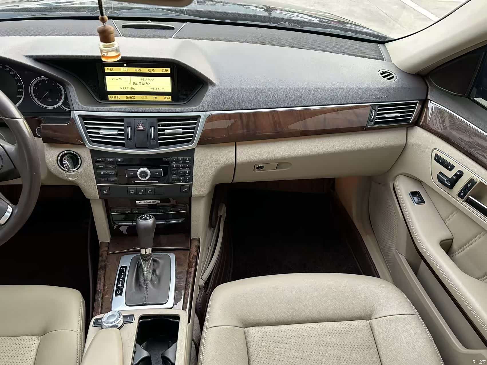 Mercedes-Benz E-Class, 2013 16