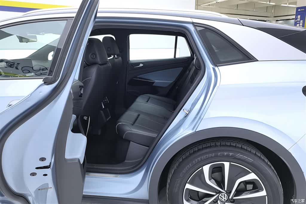 Volkswagen ID.4, 2022 11
