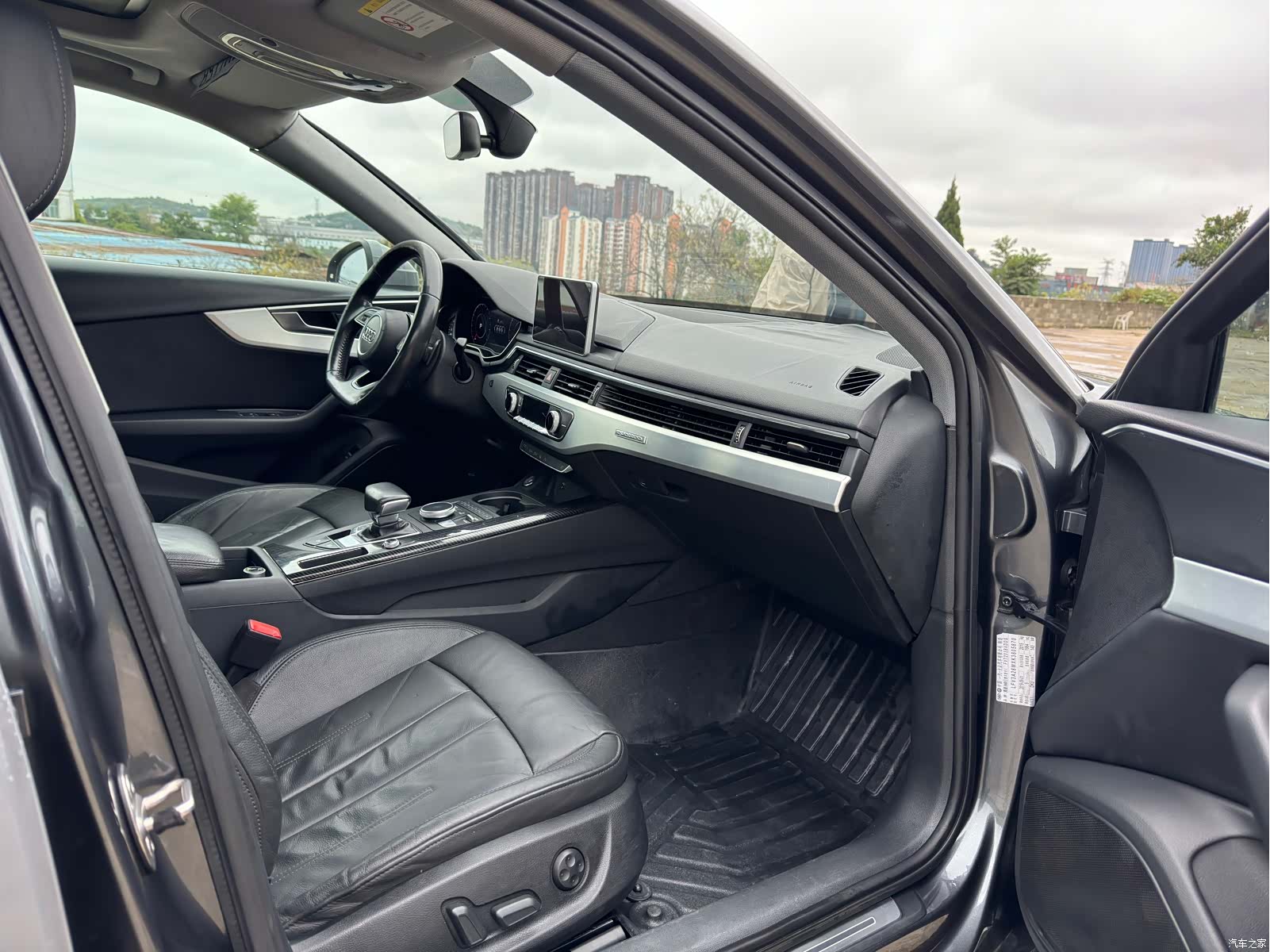 Audi A4L, 2019 7