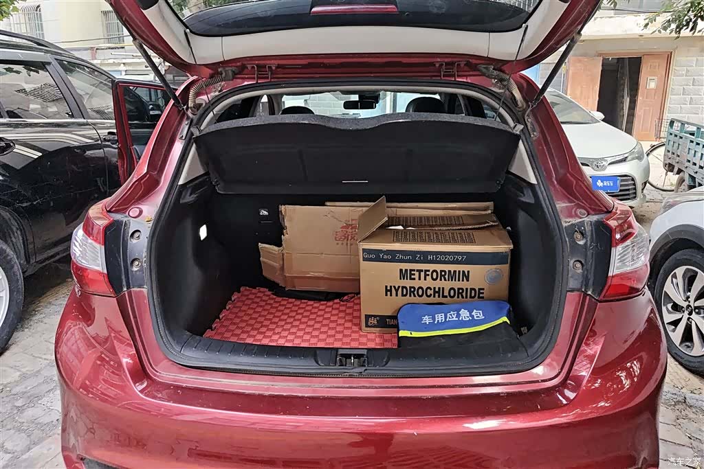 Nissan Tiida, 2017 4