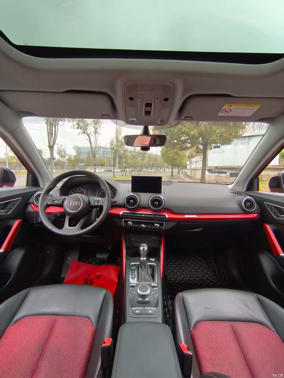 Audi Q2L, 2020 10