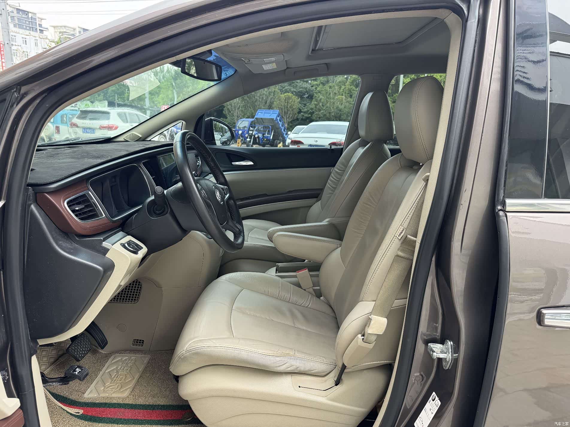 Buick GL8, 2019 7