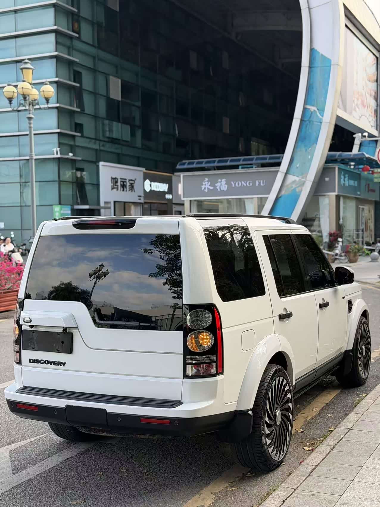 Land Rover Discovery, 2012 3