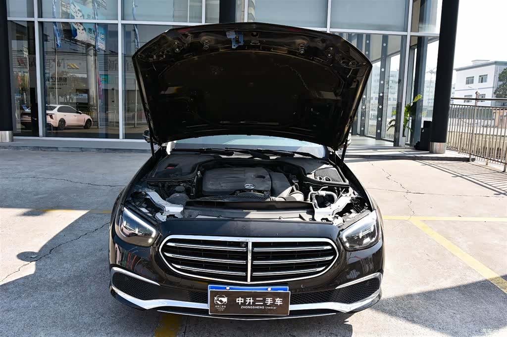 Mercedes-Benz E-Class, 2023 2