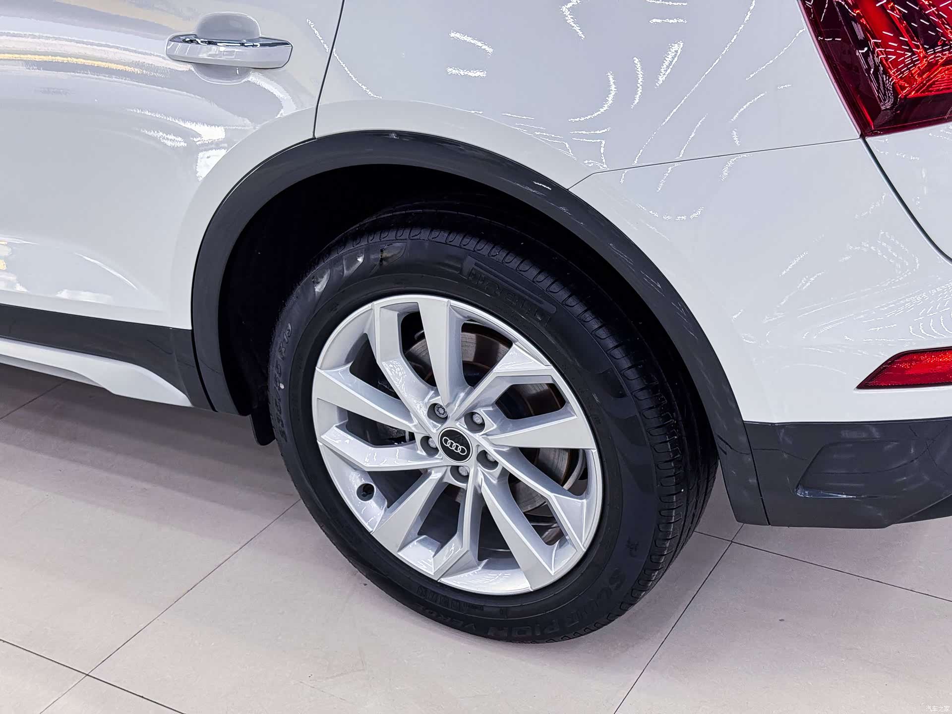 Audi Q5L, 2023 20