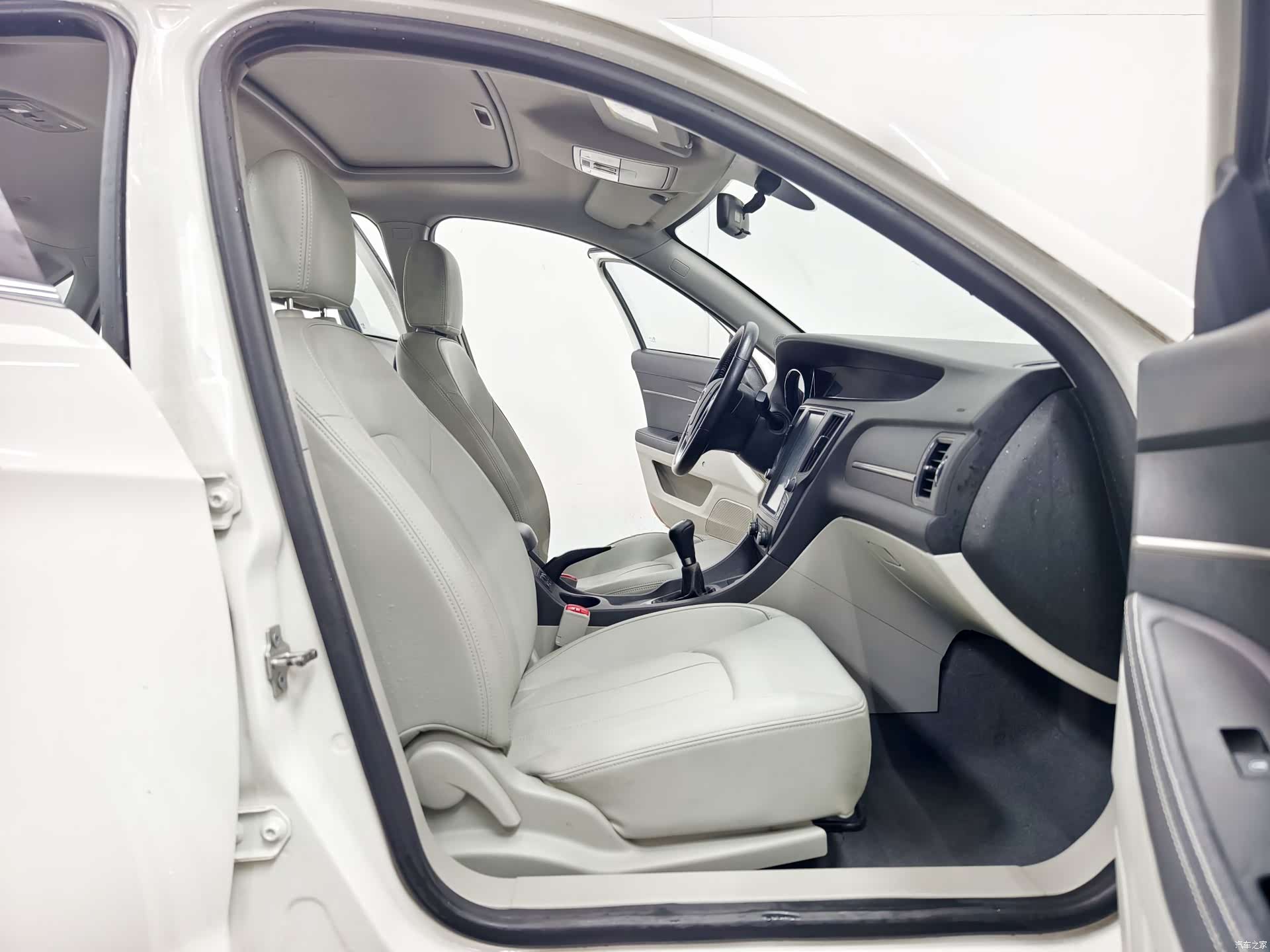 BAIC D50, 2016 14