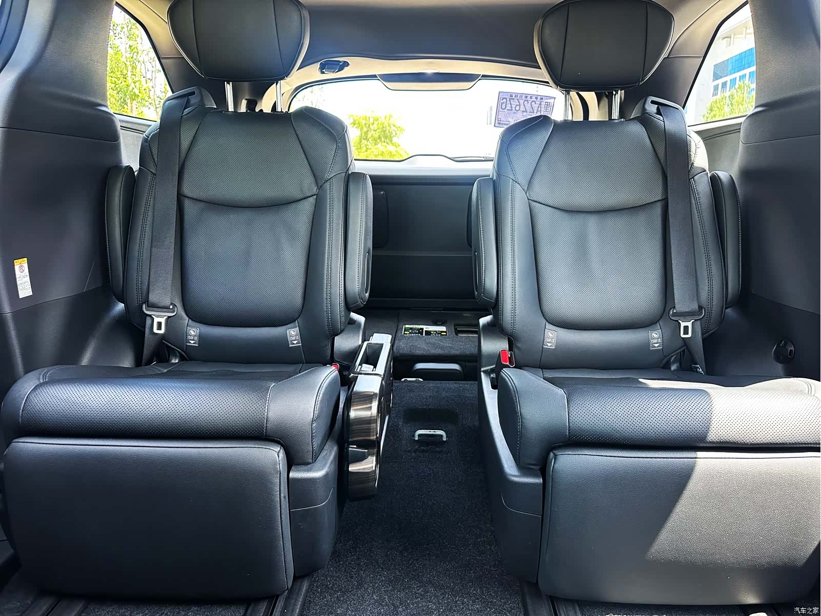 Toyota Sienna, 2023 6