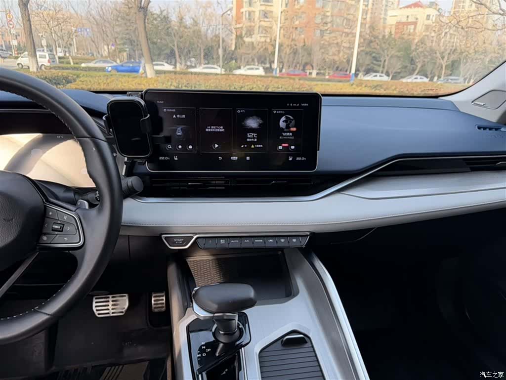 Geely Preface, 2022 все фото