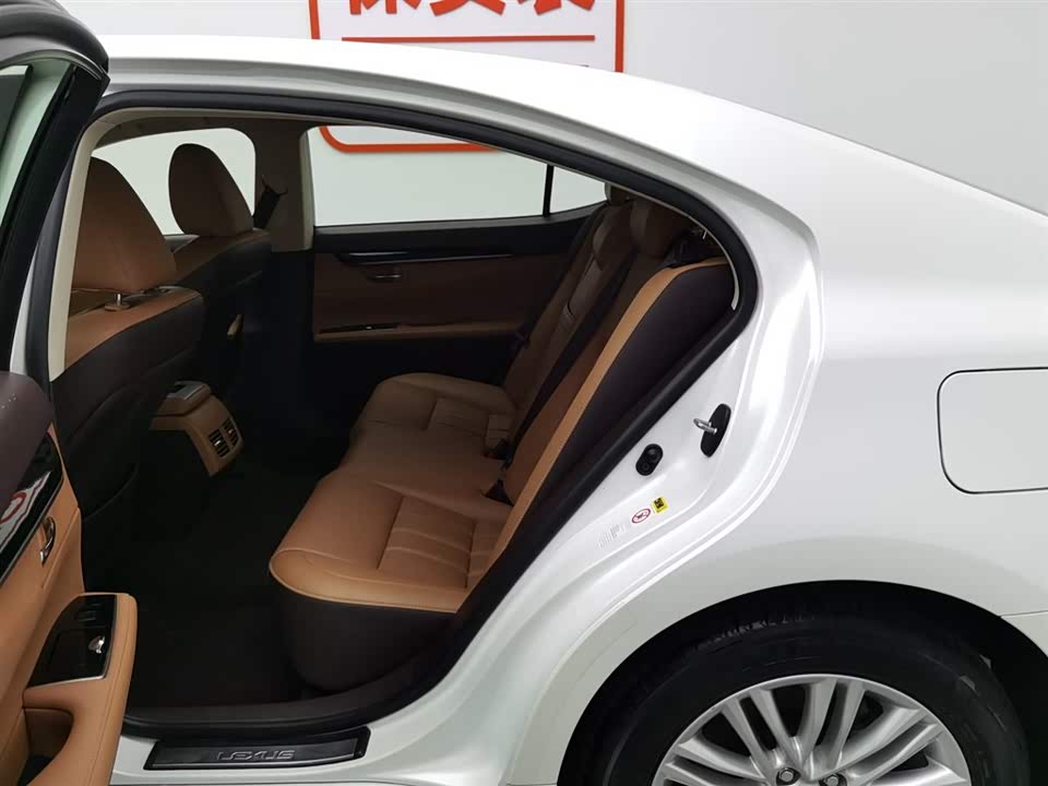 Lexus ES Lexus ES